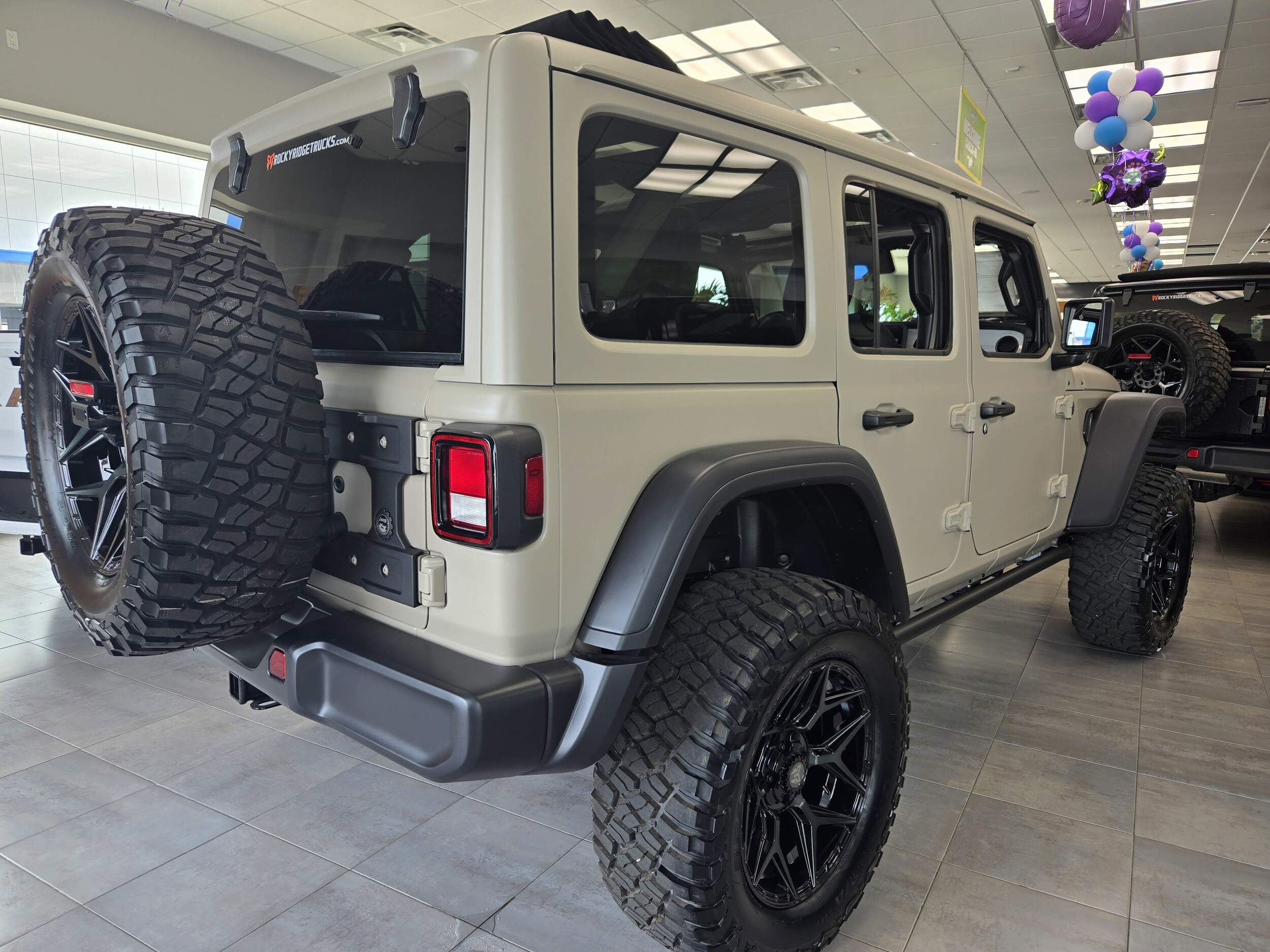 2025 Jeep Wrangler photo 3