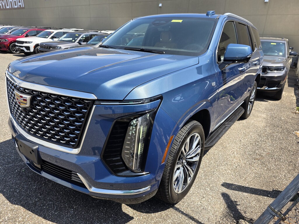 Used 2025 Cadillac Escalade 4WD Premium Luxury 4WD Premium Luxury