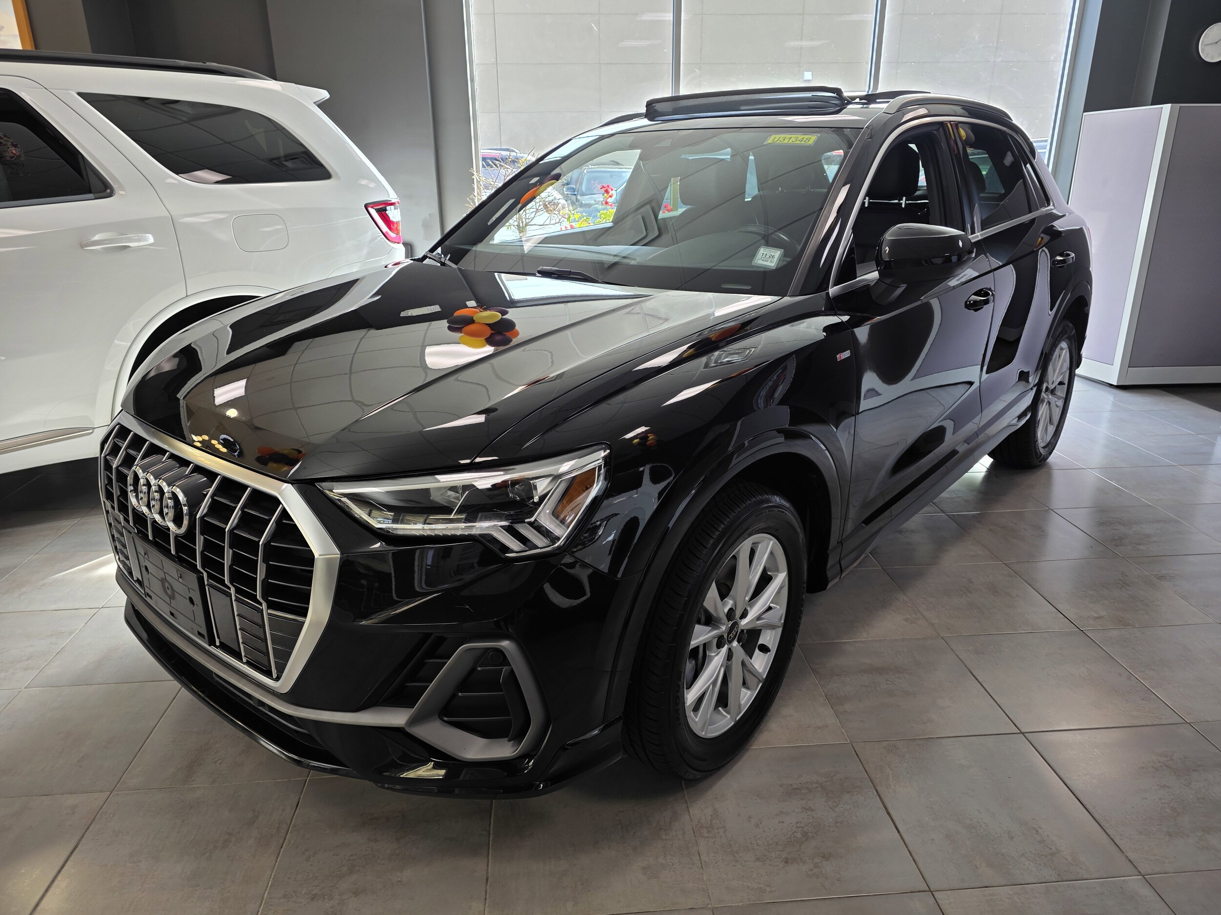 2023 Audi Q3 S line Premium 45 TFSI photo 2