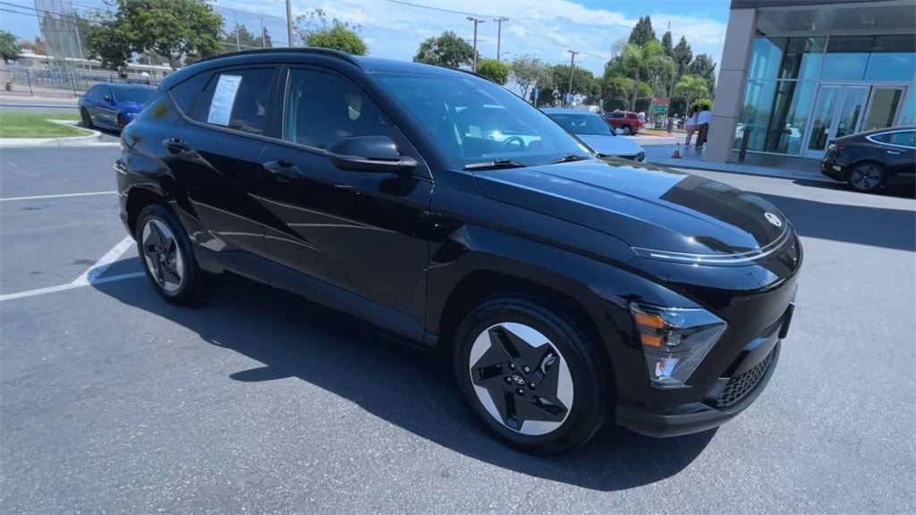Used 2025 Hyundai Kona EV SEL with VIN KM8HC3A65SU018273 for sale in Garden Grove, CA