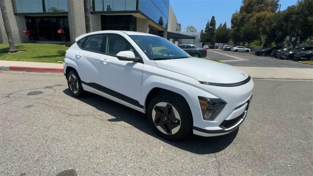 Used 2025 Hyundai Kona EV SE with VIN KM8HB3A70SU022341 for sale in Garden Grove, CA