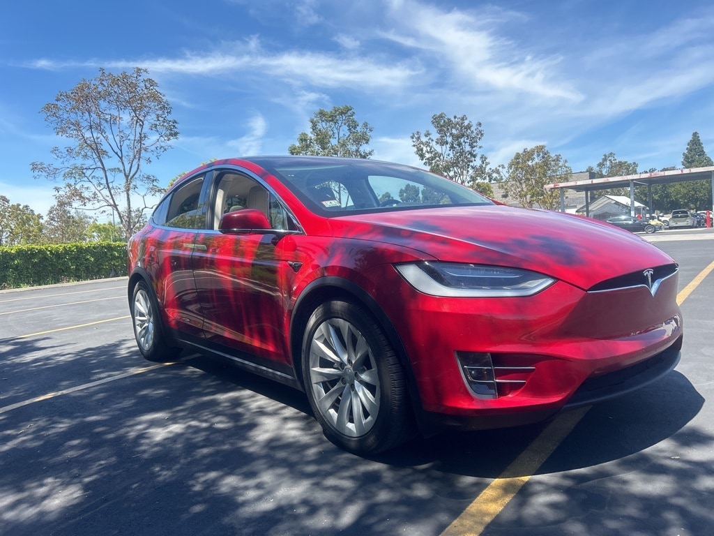 Used 2018 Tesla Model X 75D with VIN 5YJXCBE23JF089982 for sale in Garden Grove, CA