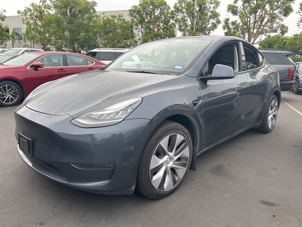 Used 2023 Tesla Model Y Long Range with VIN 7SAYGDEE1PA035992 for sale in Garden Grove, CA
