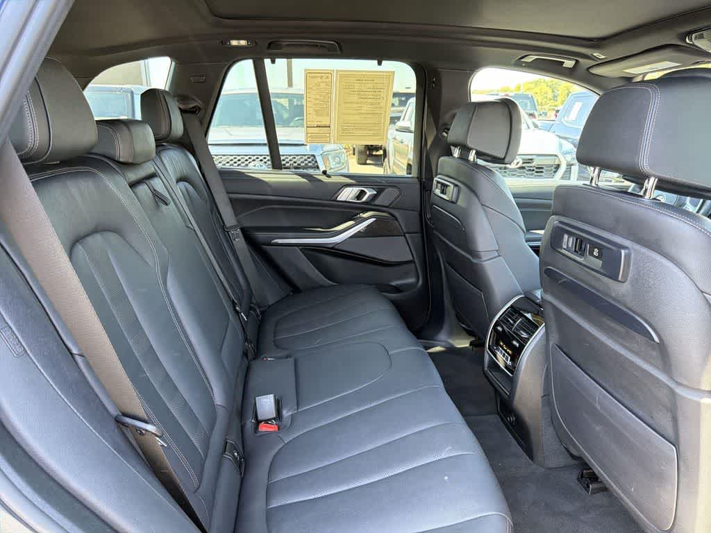 Thumbnail: 2021 BMW M5 - 34