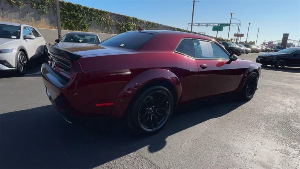 Thumbnail: 2019 Dodge Challenger - 8
