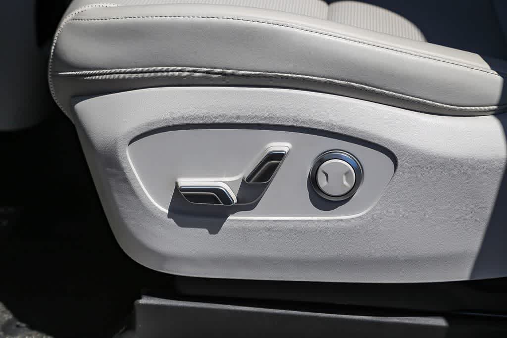 Thumbnail: 2026 Hyundai Ioniq - 21