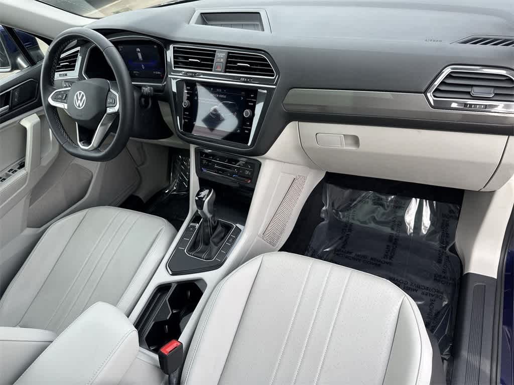 Thumbnail: 2022 Volkswagen Tiguan - 42