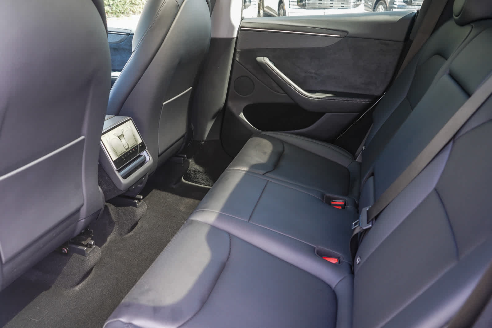 Thumbnail: 2026 Tesla Model Y - 15