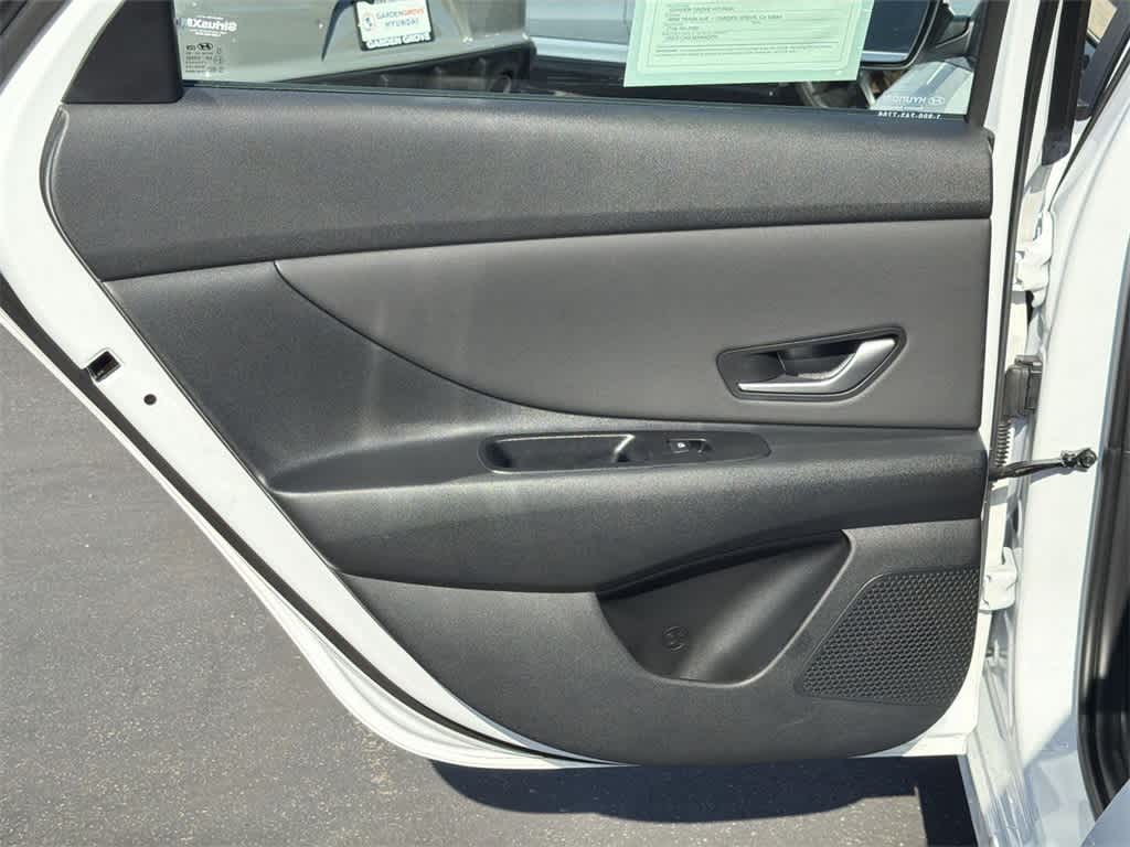 Thumbnail: 2025 Hyundai Elantra - 30