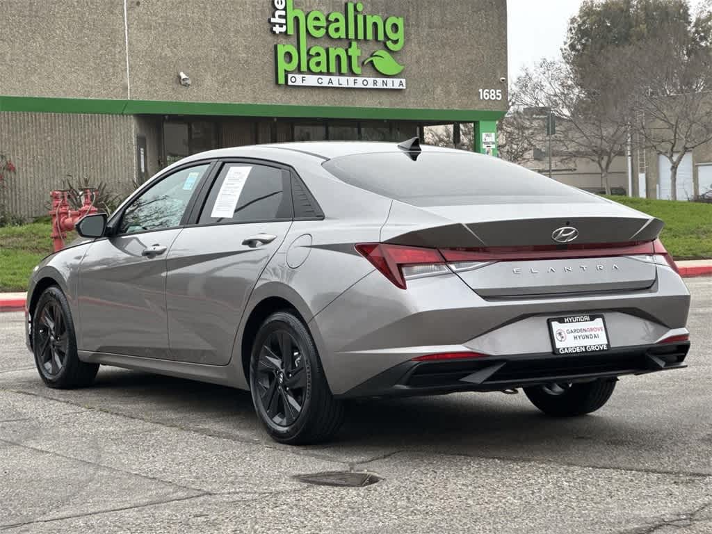 Thumbnail: 2023 Hyundai Elantra - 6