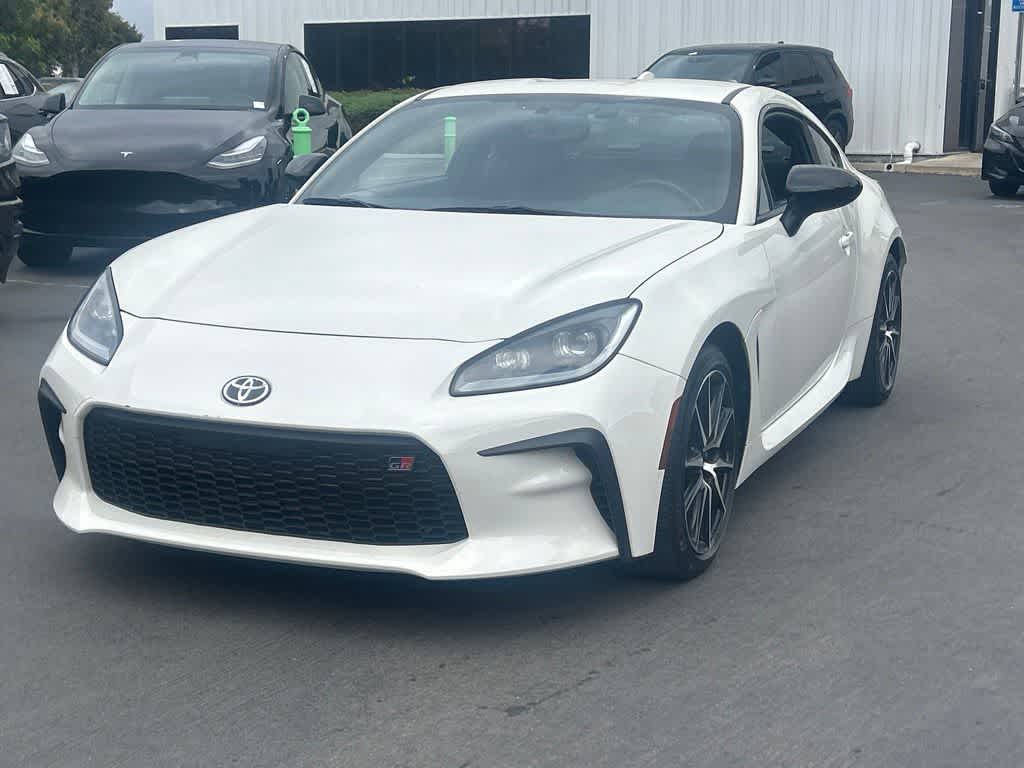 2023 Toyota GR86 GR86 AT's photo