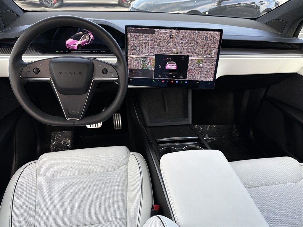 Thumbnail: 2023 Tesla Model X - 12