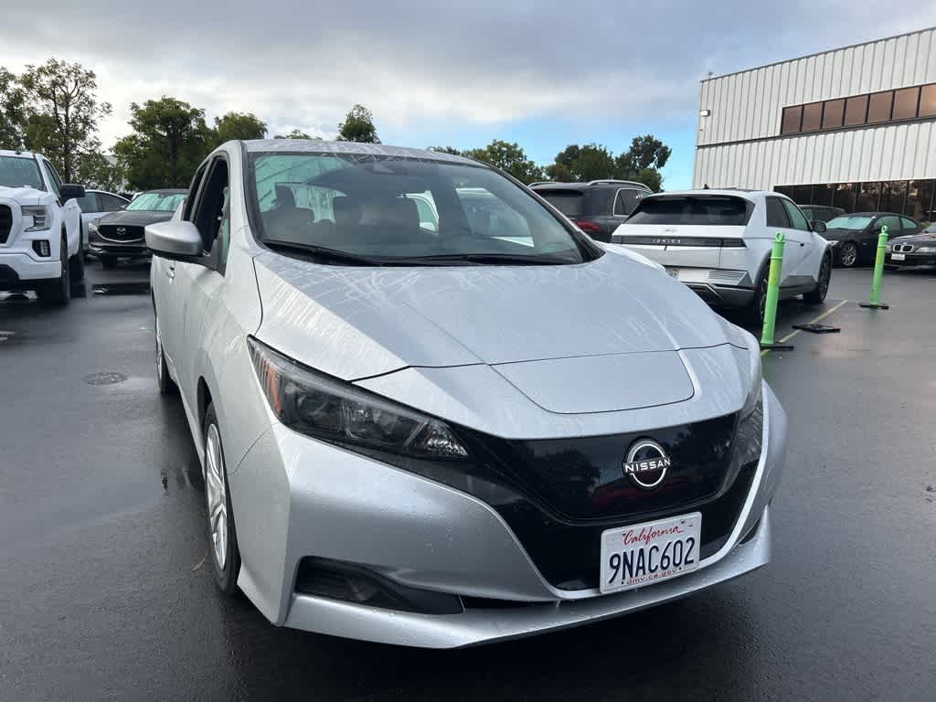 2024 Nissan LEAF S's photo
