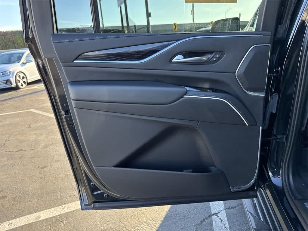 Thumbnail: 2023 Cadillac Escalade - 29