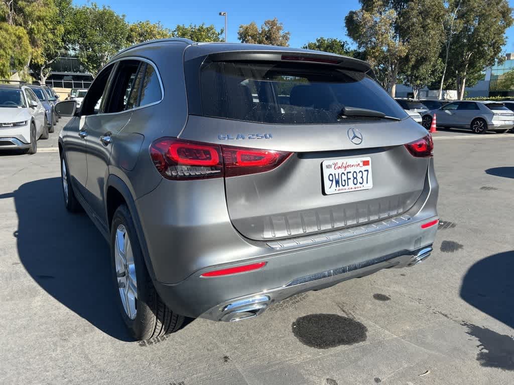 Thumbnail: 2021 Mercedes-Benz GLA - 4