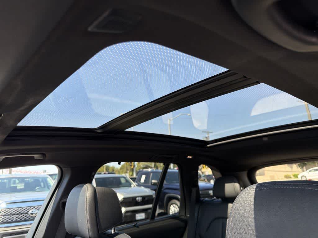 Thumbnail: 2021 BMW M5 - 11