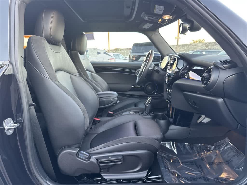 Thumbnail: 2023 MINI Cooper Hardtop - 34