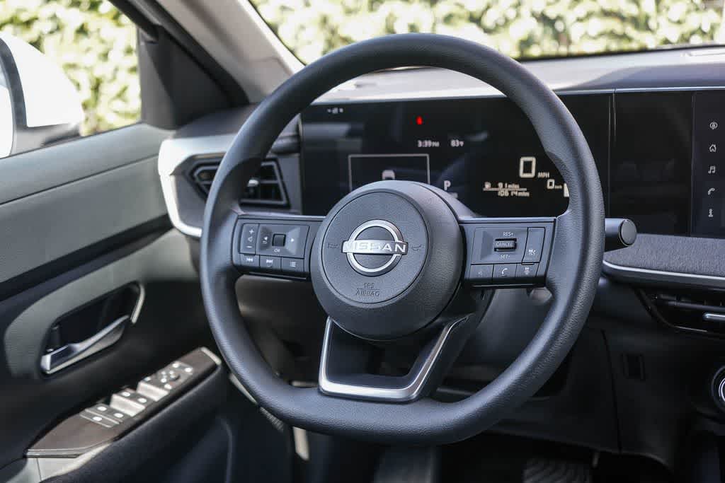 Thumbnail: 2025 Nissan Kicks - 11