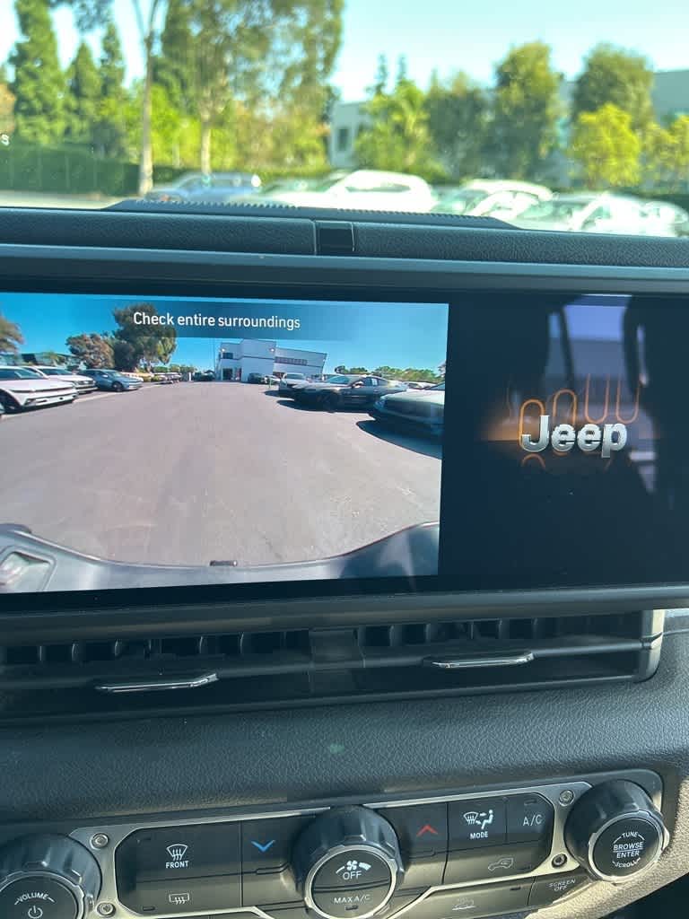 Thumbnail: 2024 Jeep Gladiator - 11