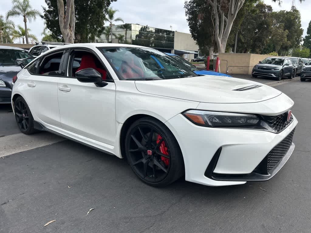 2024 Honda Civic Type R photo 2