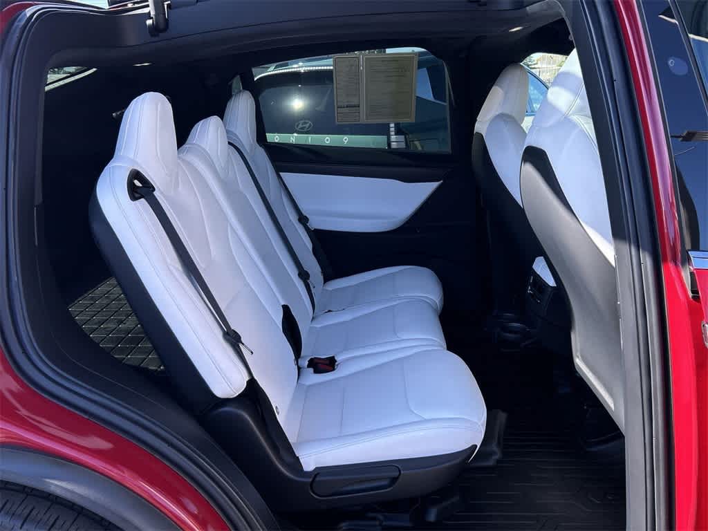 Thumbnail: 2021 Tesla Model X - 46