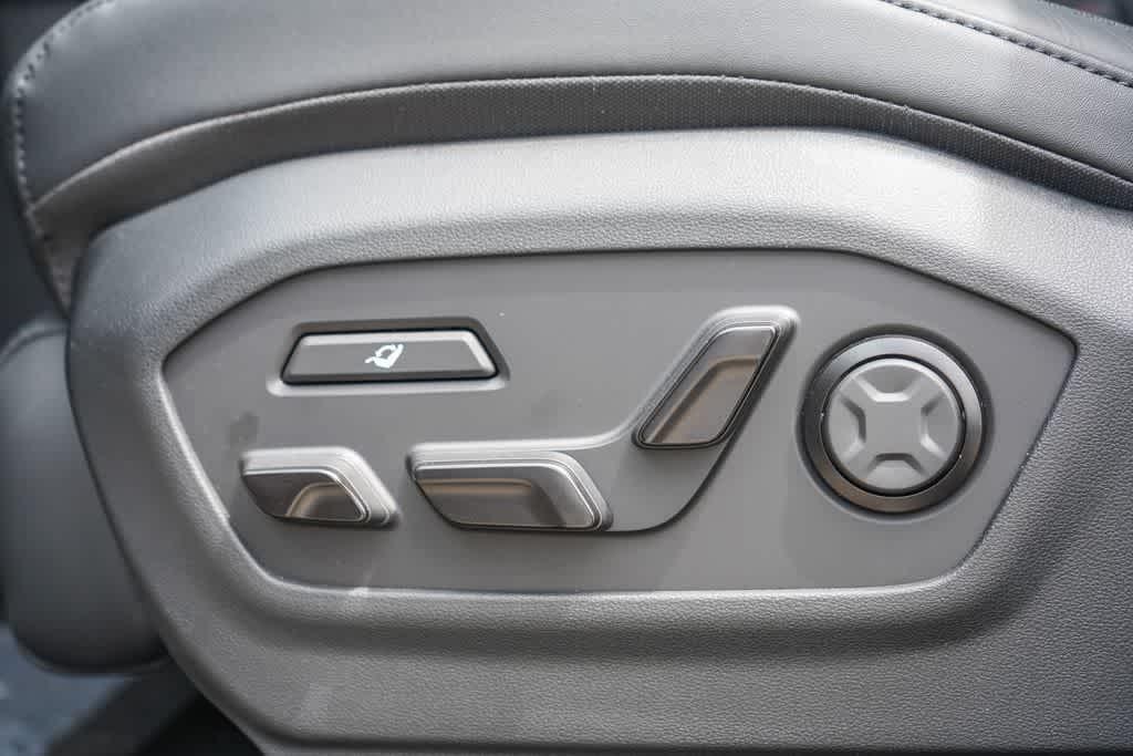 Thumbnail: 2026 Hyundai Santa Fe - 21