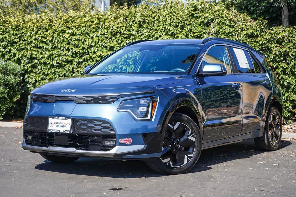 2024 Kia Niro Wave EV's photo