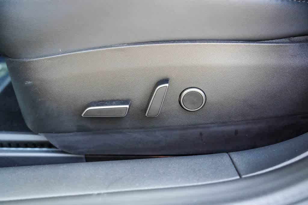 Thumbnail: 2023 Tesla Model 3 - 20