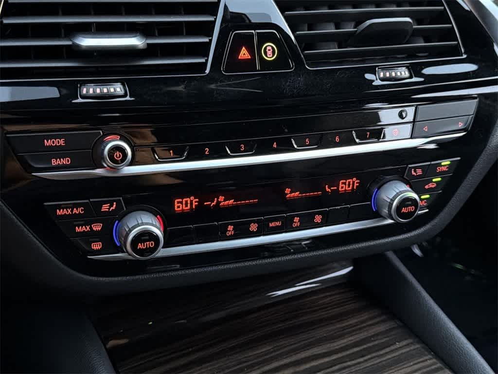 Thumbnail: 2020 BMW 5 Series - 17