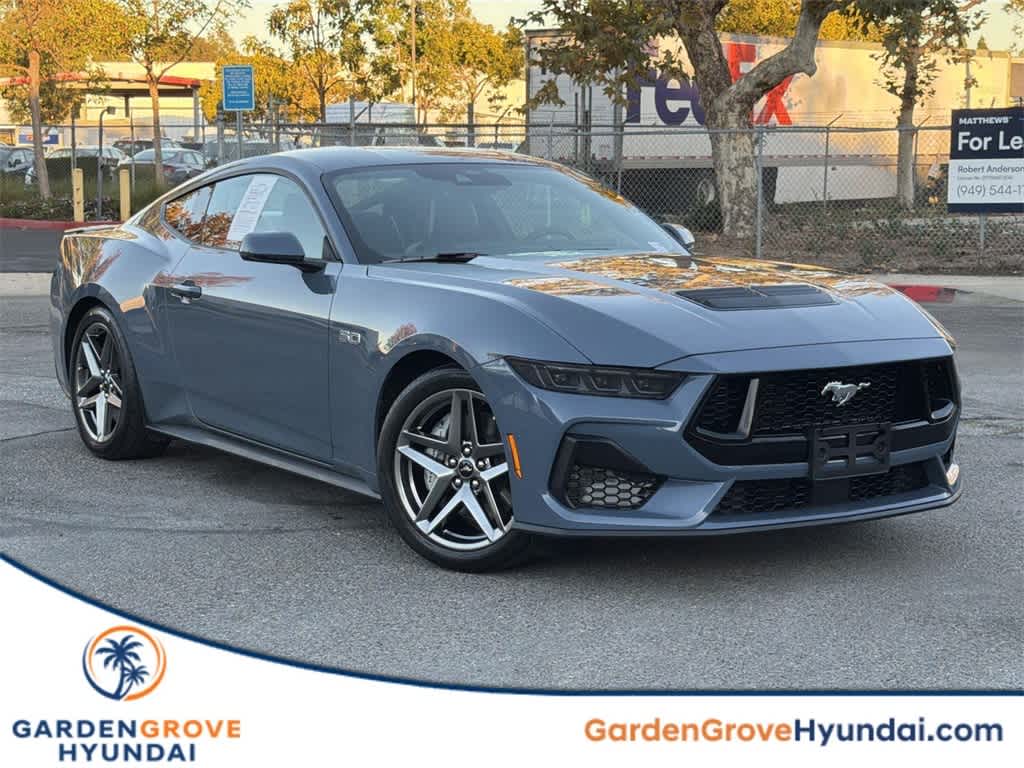 2025 Ford Mustang GT Premium's photo