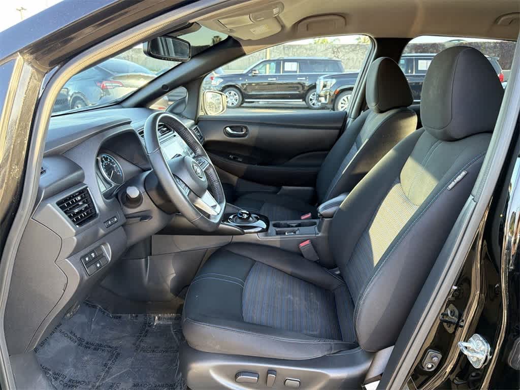 Thumbnail: 2020 Nissan Leaf - 24