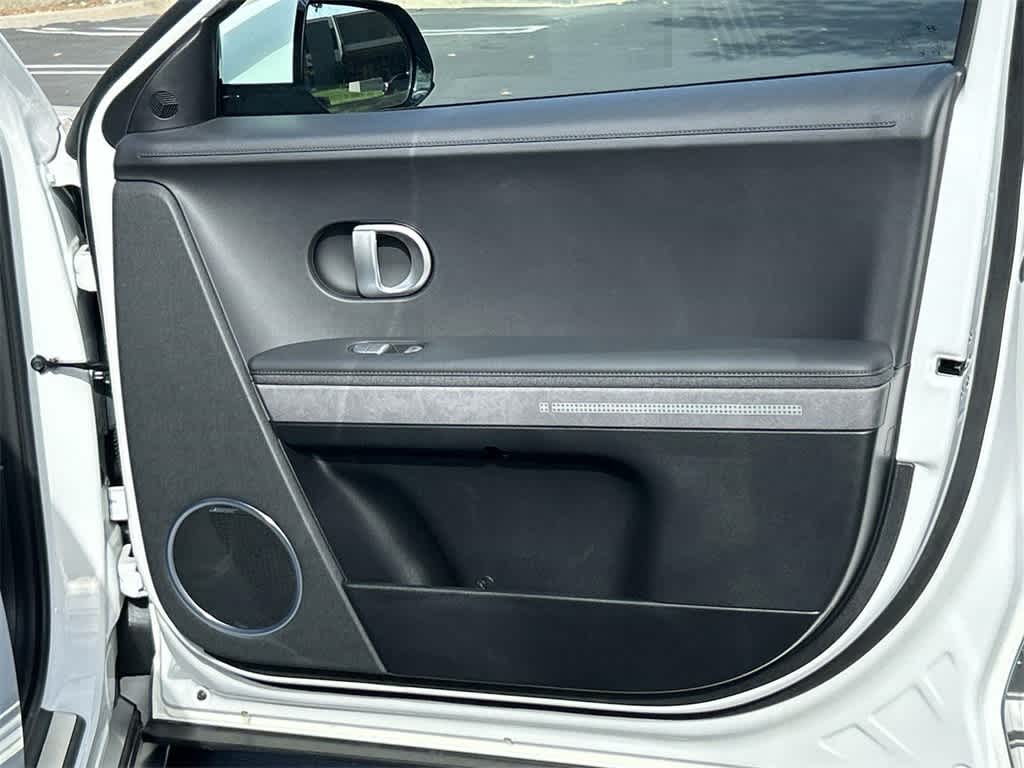 Thumbnail: 2024 Hyundai Ioniq 5 - 41