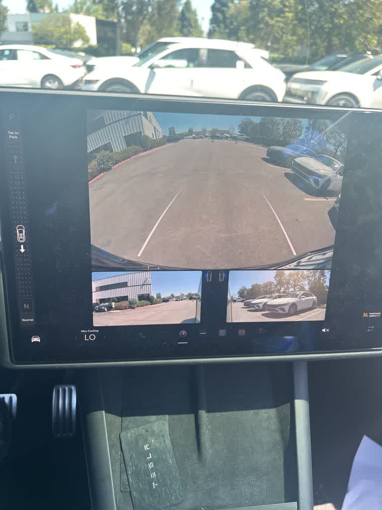 Thumbnail: 2023 Tesla Model X - 11