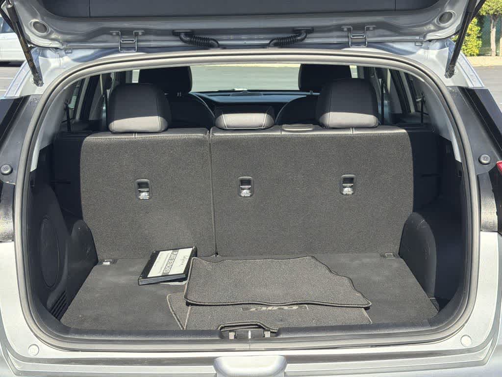 Thumbnail: 2022 Kia Niro - 31