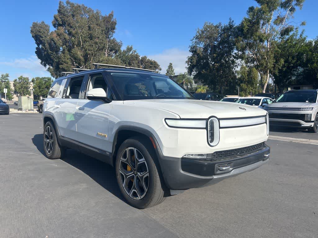 Thumbnail: 2023 Rivian R1S - 2