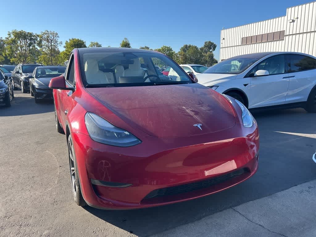 2025 Tesla Model Y Long Range's photo