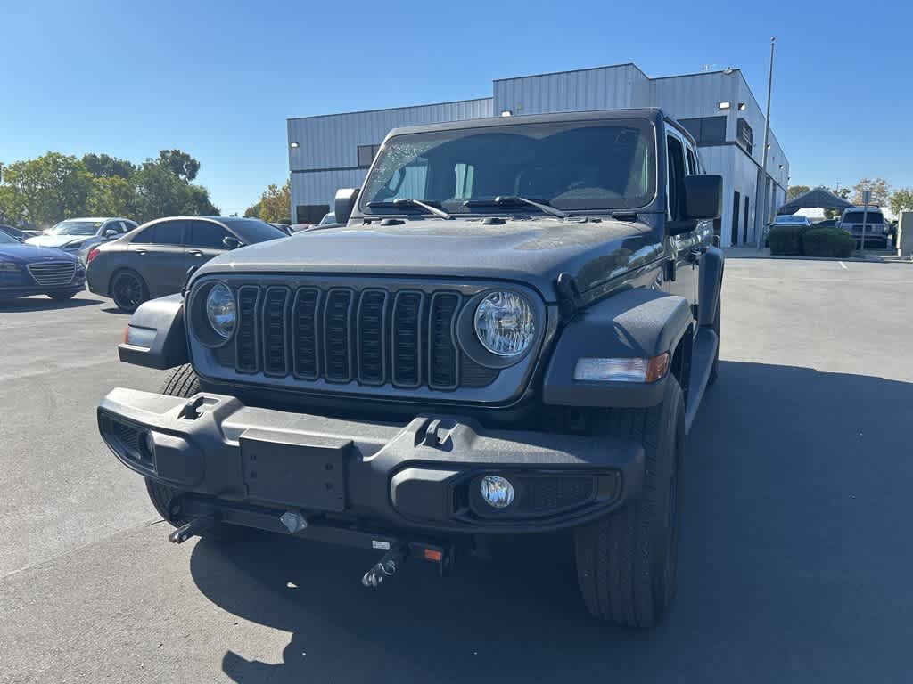 Thumbnail: 2024 Jeep Gladiator - 5