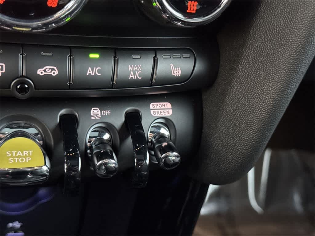 Thumbnail: 2023 MINI Cooper Hardtop - 22