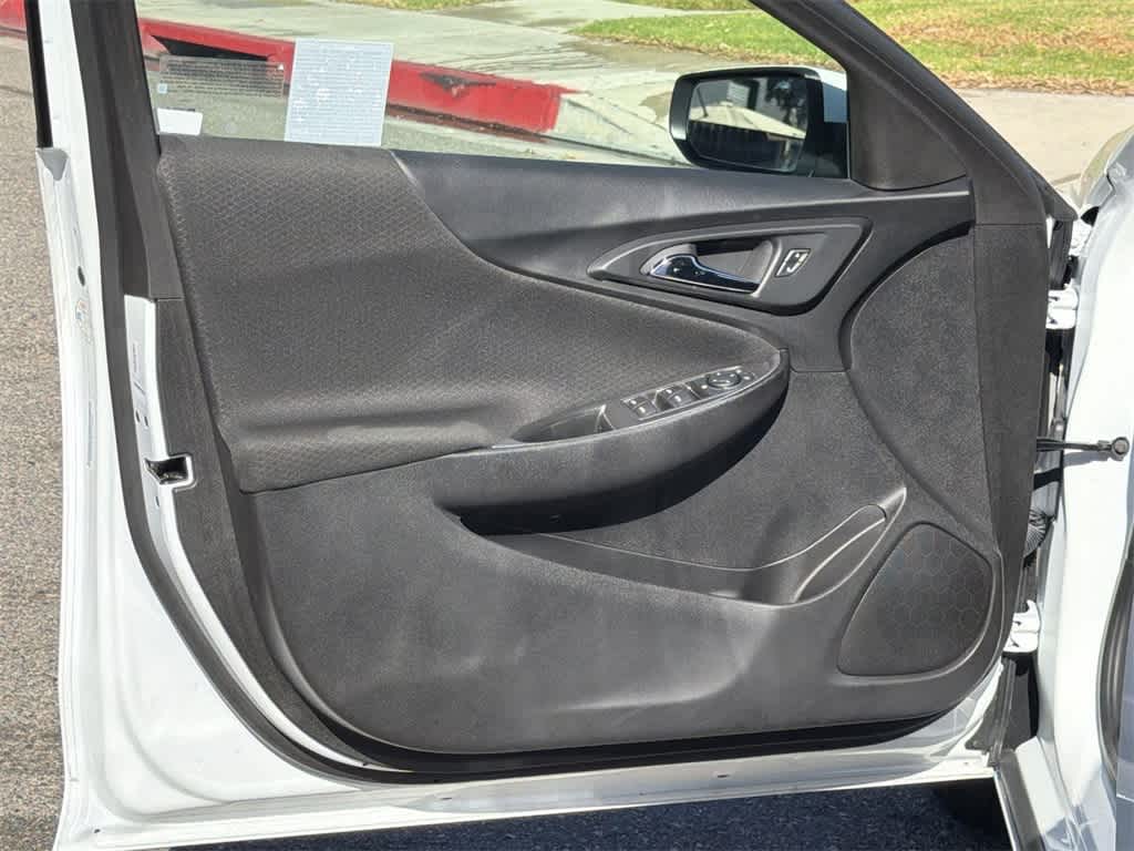 Thumbnail: 2024 Chevrolet Malibu - 24