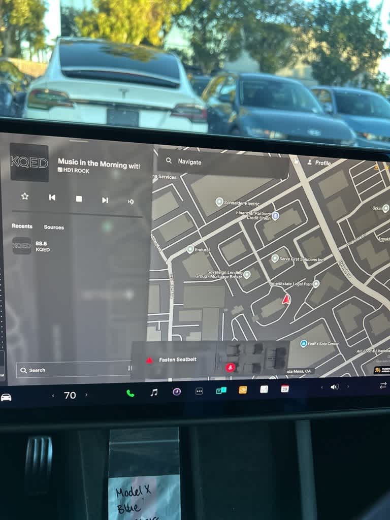 Thumbnail: 2022 Tesla Model X - 11