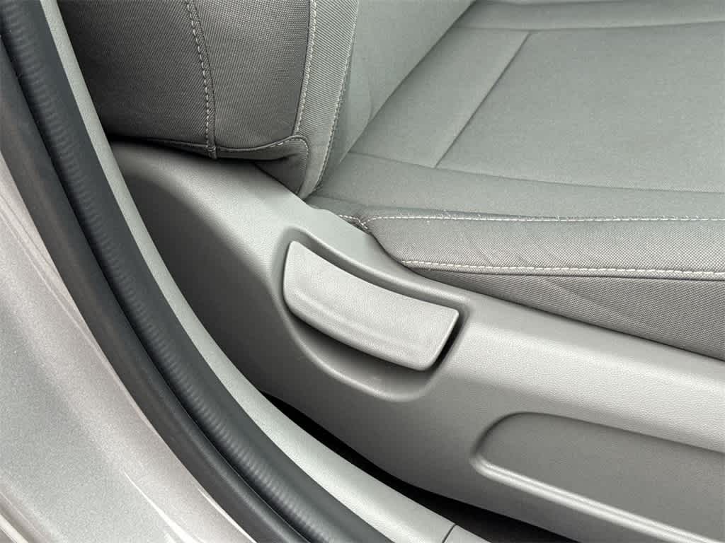 Thumbnail: 2023 Hyundai Elantra - 40