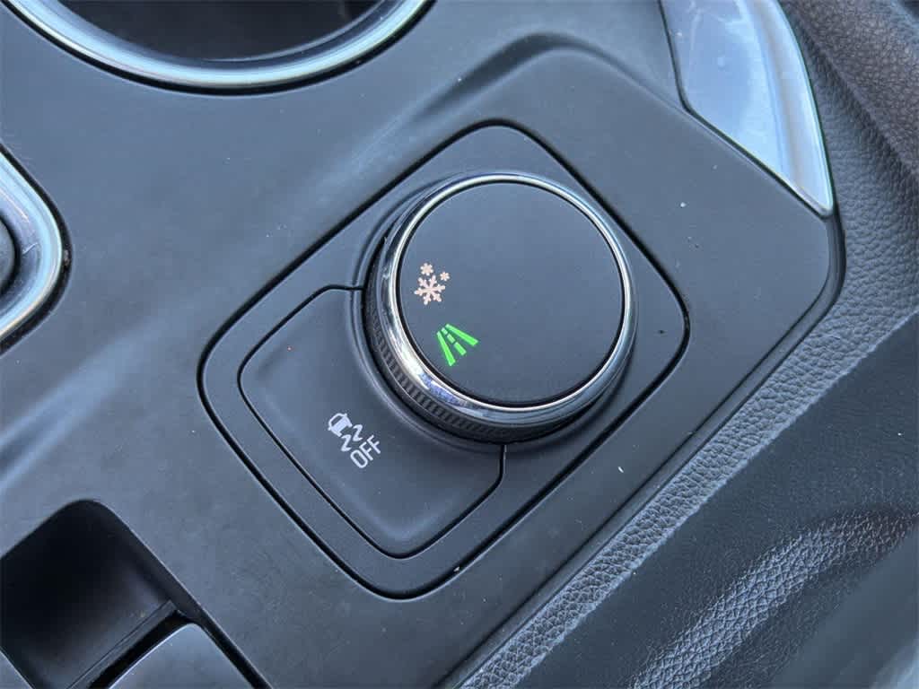 Thumbnail: 2019 Chevrolet Traverse - 19