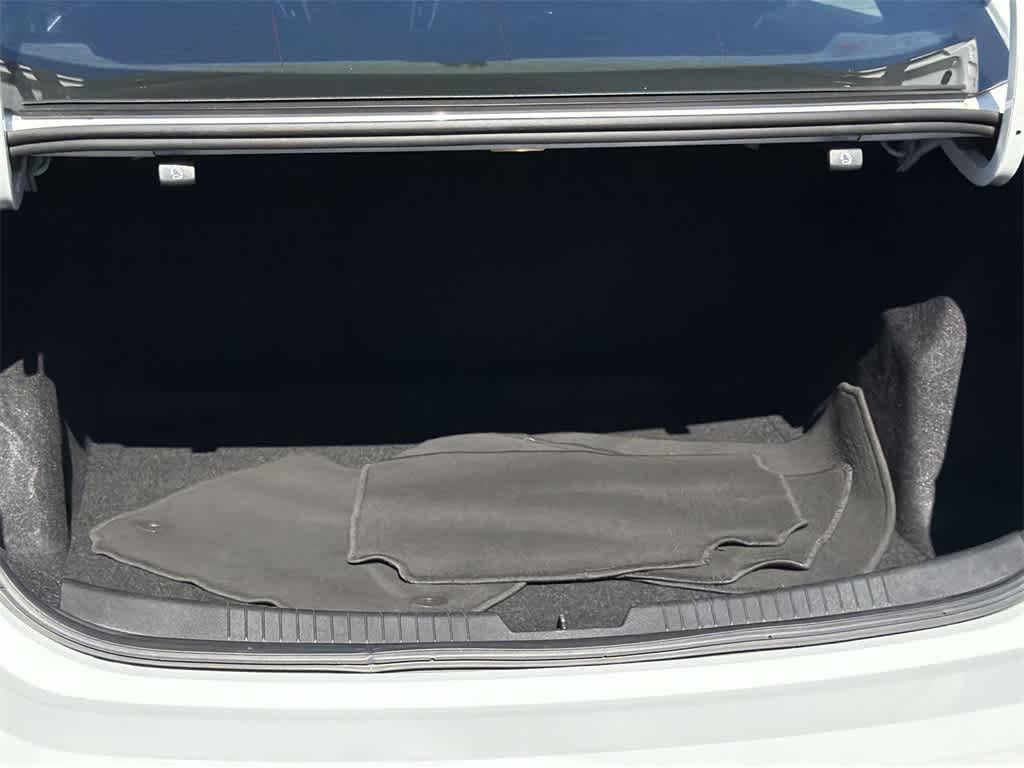 Thumbnail: 2024 Chevrolet Malibu - 32