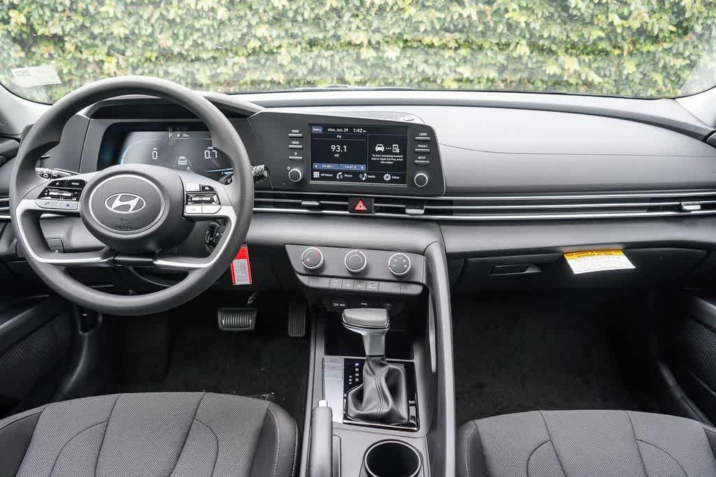 Thumbnail: 2026 Hyundai Elantra - 12