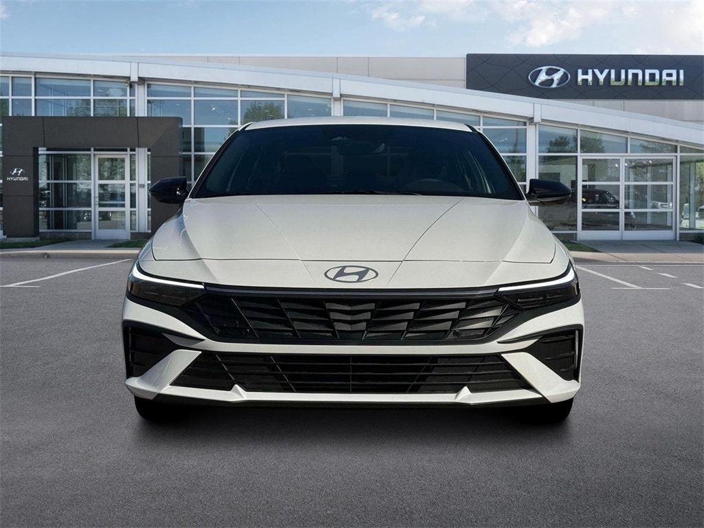 Thumbnail: 2025 Hyundai Elantra - 12