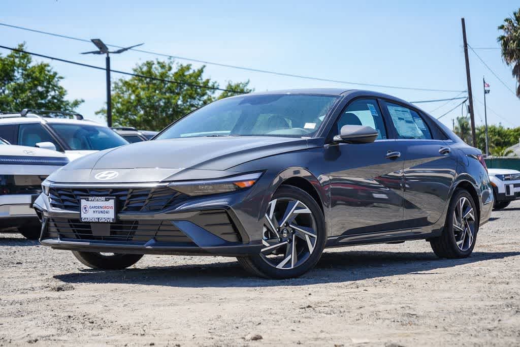 New 2026 Hyundai Elantra Limited Sedan