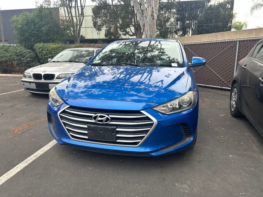 Hyundai Elantra Sedán 2018 