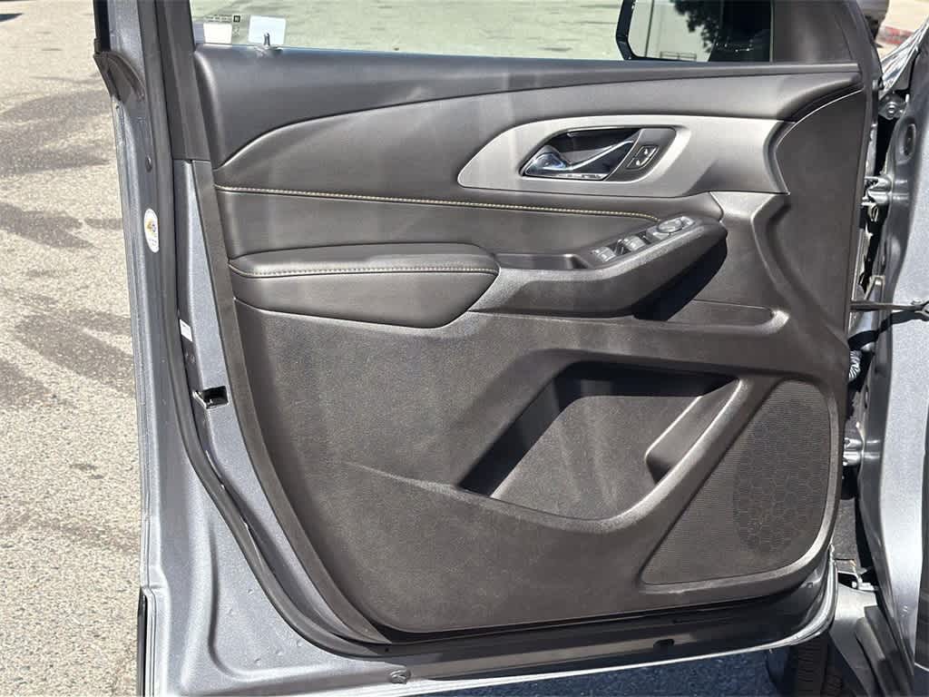 Thumbnail: 2019 Chevrolet Traverse - 22