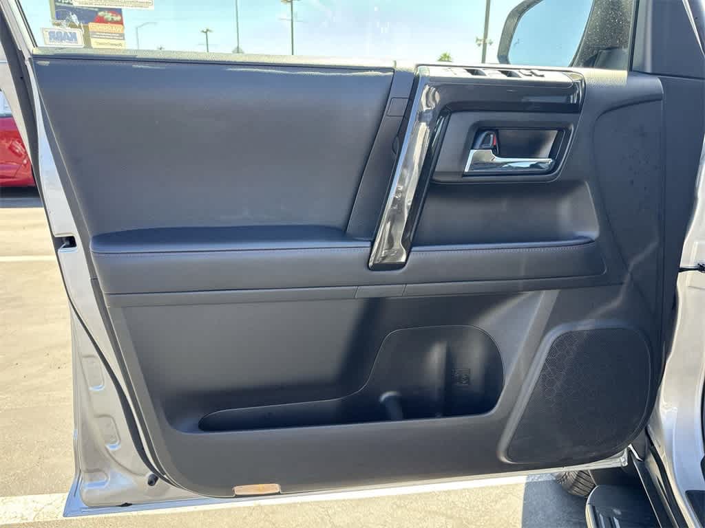 Thumbnail: 2024 Toyota 4Runner - 31