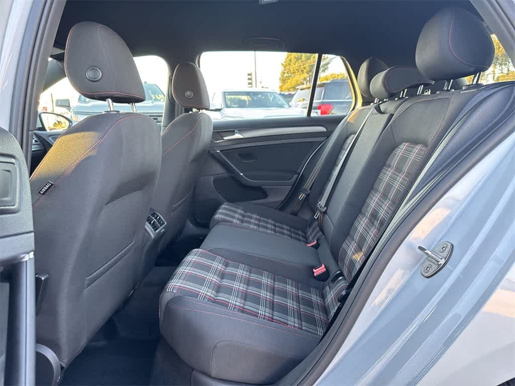 Thumbnail: 2019 Volkswagen Golf - 28